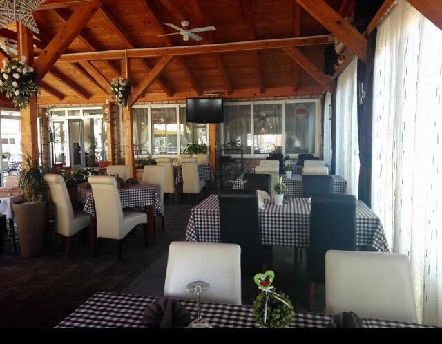 Apartmani Bonic Vodice Bagian luar foto